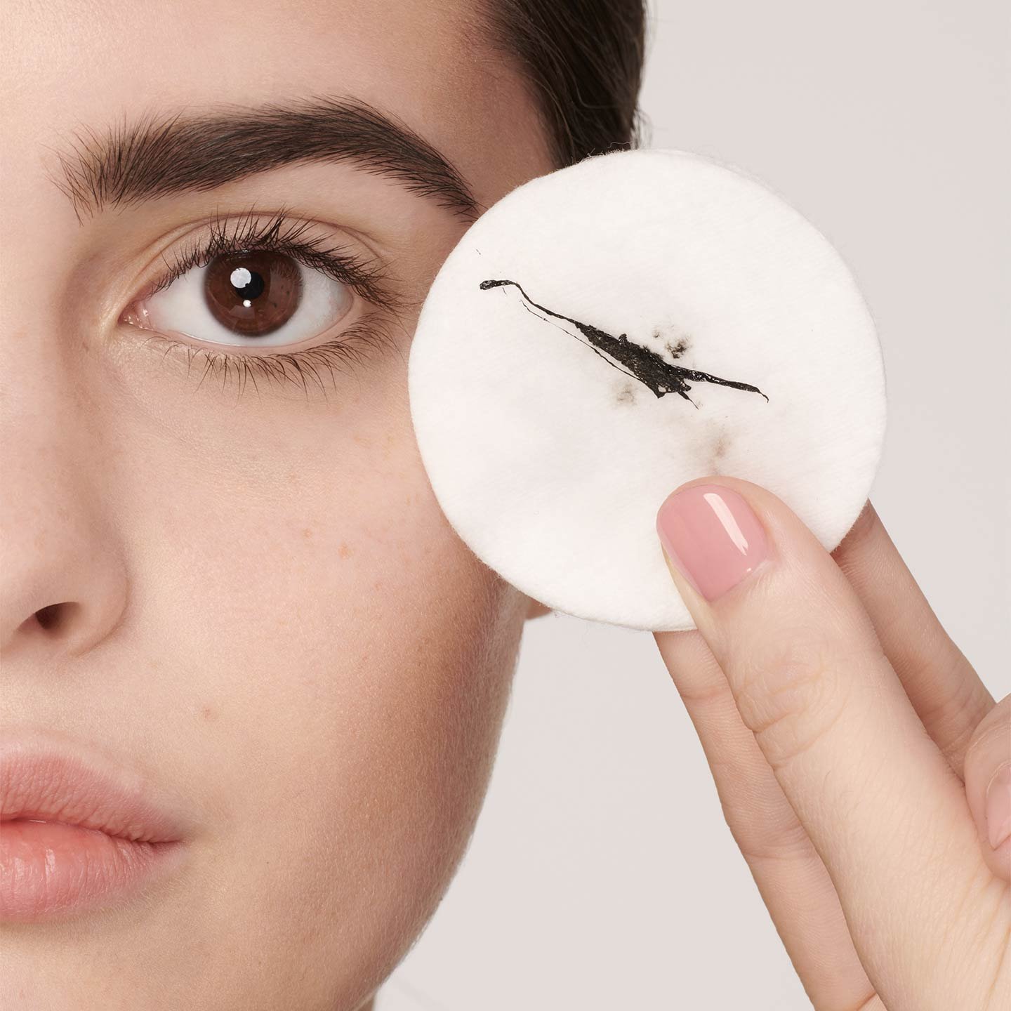 maybelline eyelinerencreliquidetattoo mary étape4 1440x1440