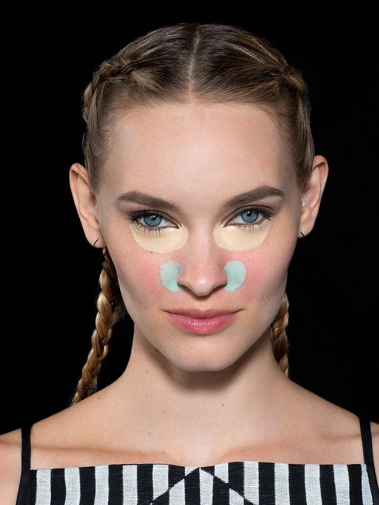 Maybelline master camo light step1 correct