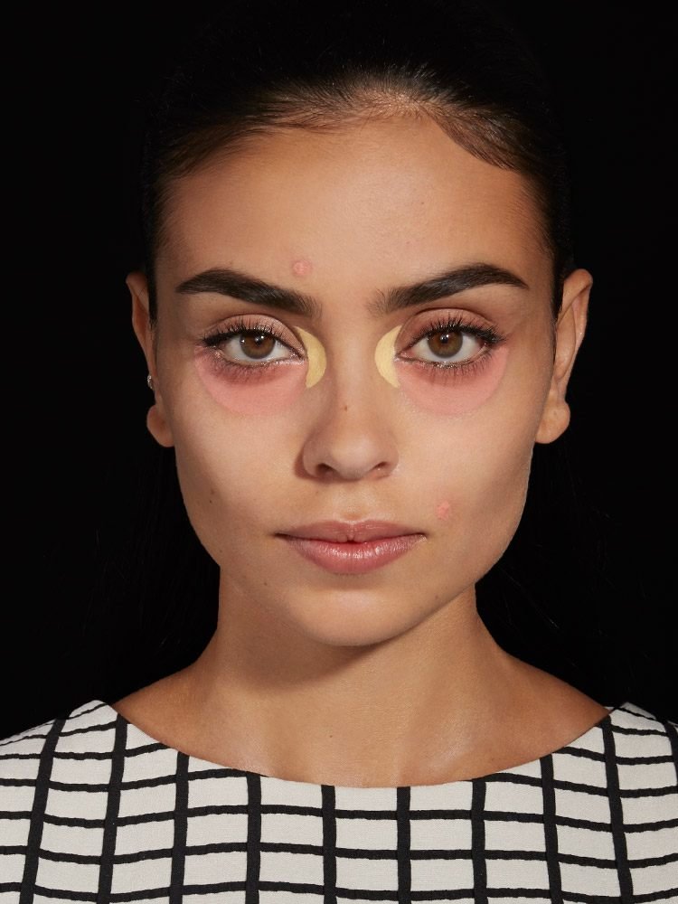 Maybelline master camo medium step1 correct